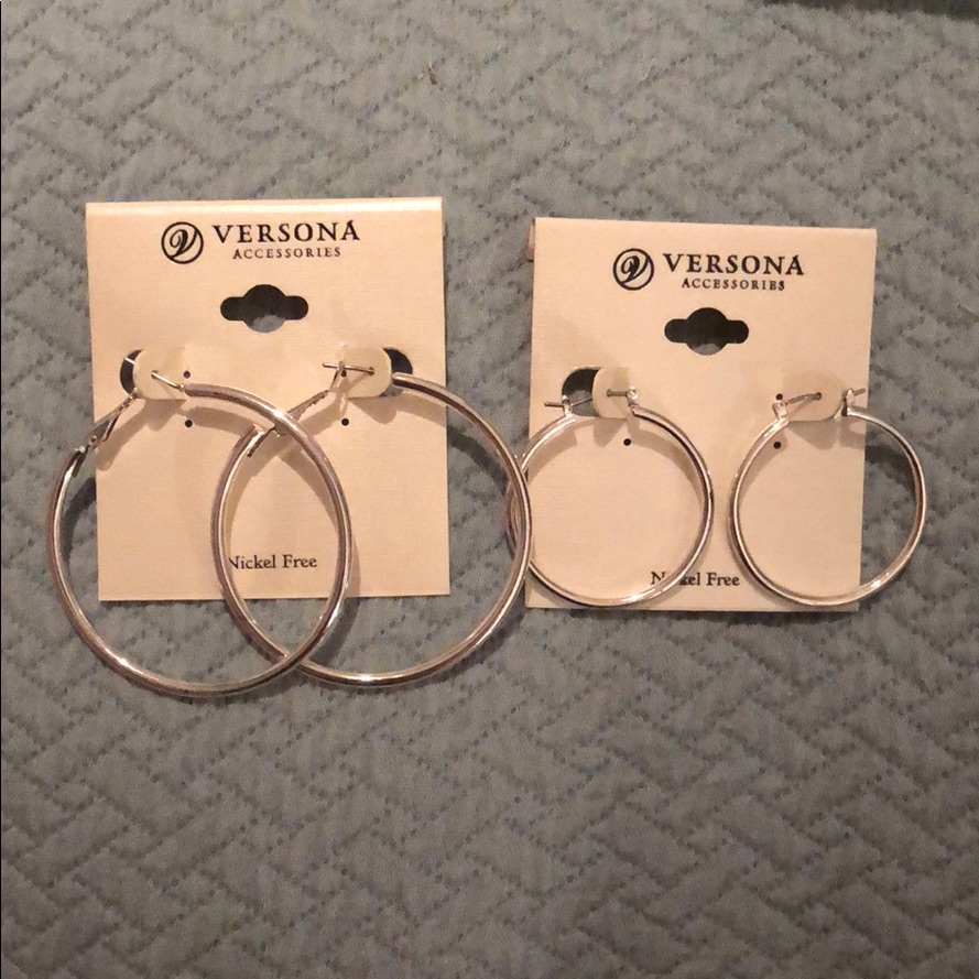 Nwt Two Sets Of Silver Hoops 10$
